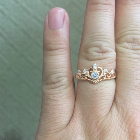 Rose Gold Crystal Princess Crown Ring - Picture 5 of 6